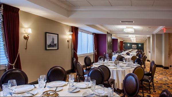 Marble Room Steaks & Raw Bar