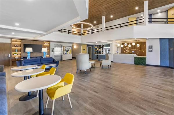 Comfort Inn & Suites Irvine Spectrum