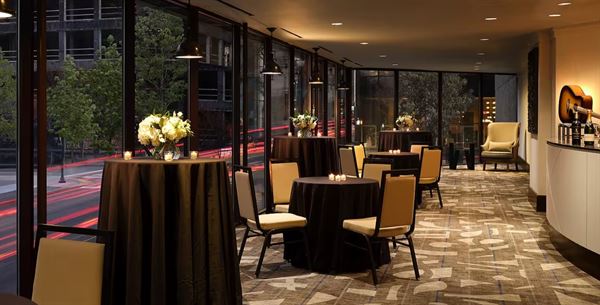 DoubleTree by Hilton Hotel Nashville Downtown