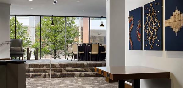 DoubleTree by Hilton Hotel Nashville Downtown