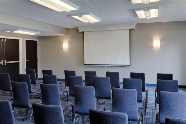 Courtyard Dayton South Mall