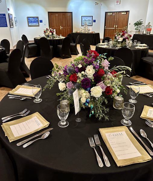 Simply Chic Soirées