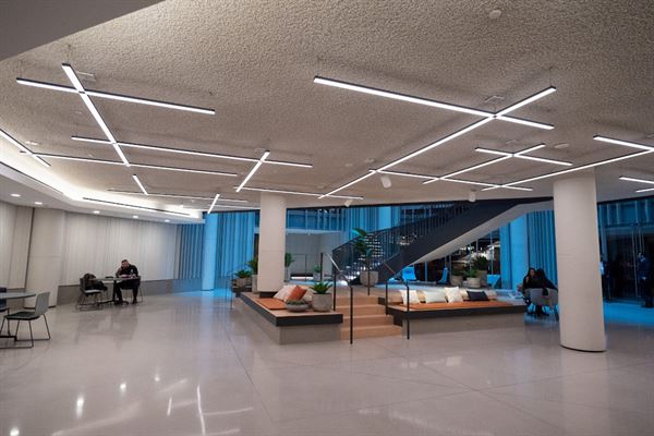 Bobby Van's Grill - New York Ave.