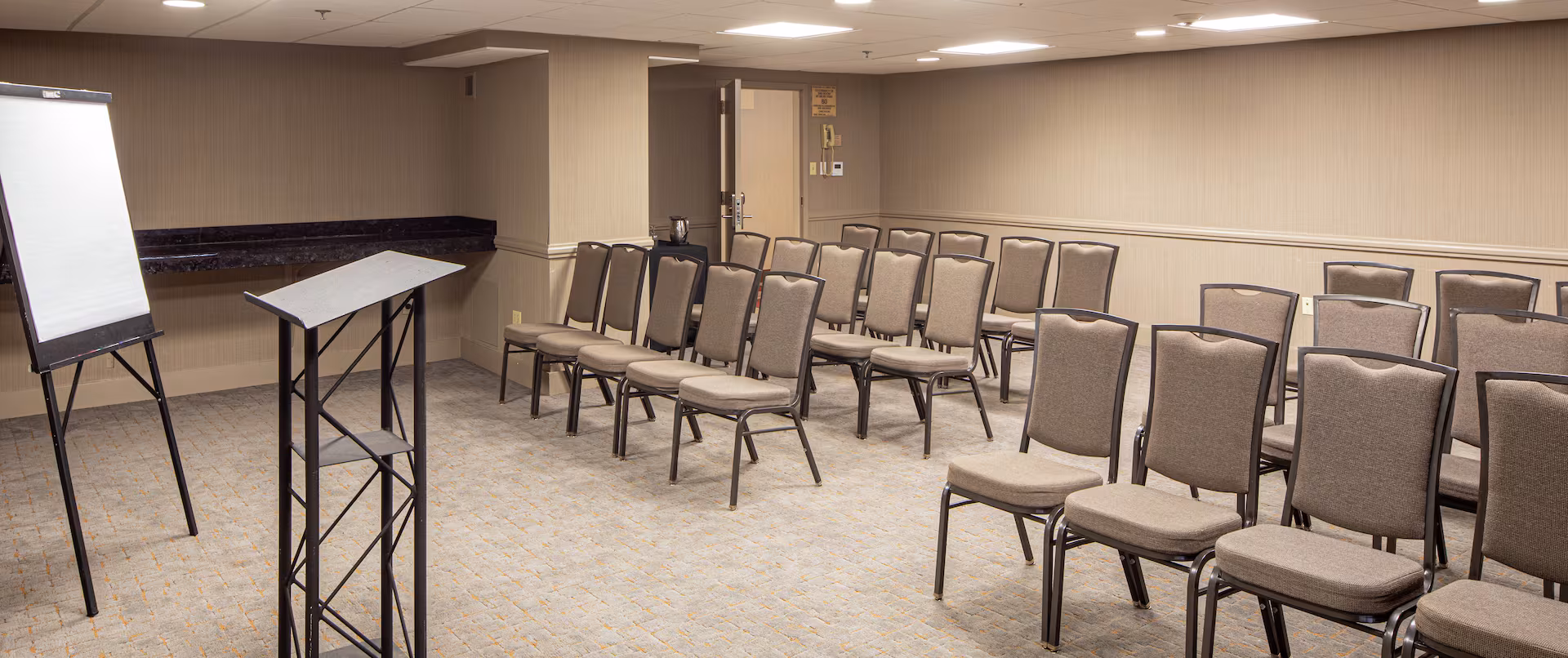 Doubletree by Hilton Pittsburgh Green Tree