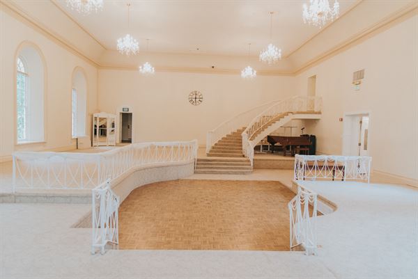 Old Rock Church Bed and Breakfast