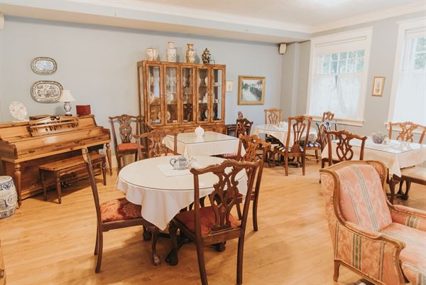 Old Rock Church Bed and Breakfast