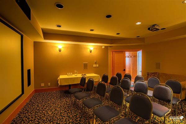 Gowlland Harbour Oceanfront Resort