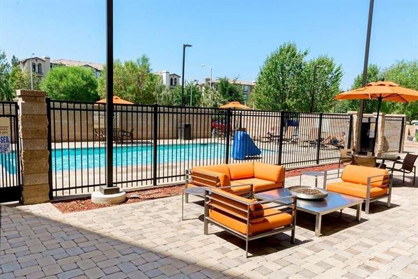 Hampton Inn & Suites Riverside/Corona East