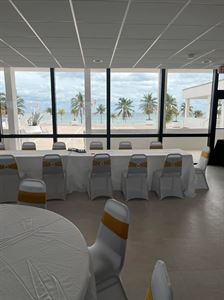 BEACHFRONT (250 PERSON) BANQUET HALL