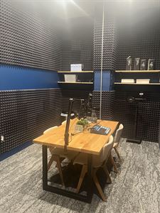 Skipper Room - Podcast Space