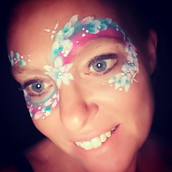 Glimmer and Paint Studio