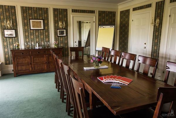 Bozarth Mansion & Retreat Center