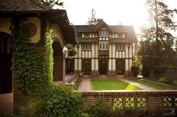 Bozarth Mansion & Retreat Center