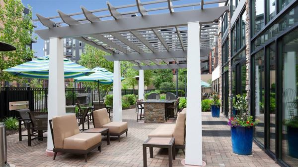 Homewood Suites by Hilton Minneapolis- St. Louis Park at West End