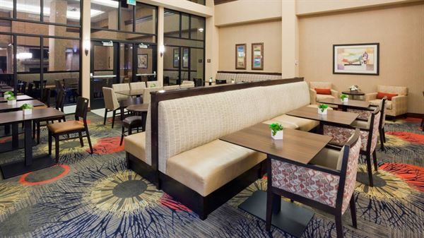 Homewood Suites by Hilton Minneapolis- St. Louis Park at West End