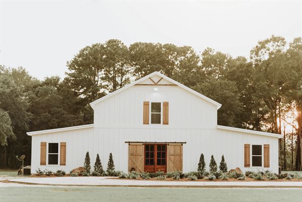 The Venue at Anderson Oaks