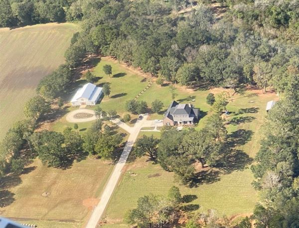 The Venue at Anderson Oaks