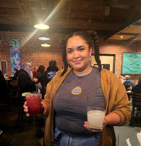 38 Degrees Ale House & Grill