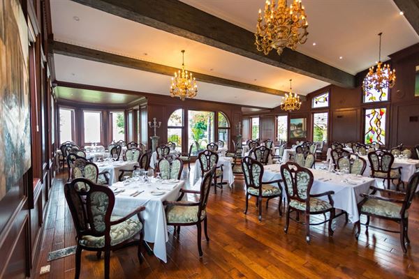 Edgewater Manor Restaurant
