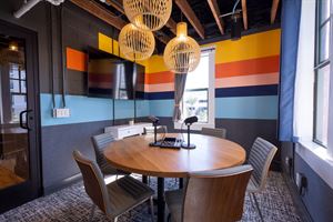 Podcast Space - 768 Room