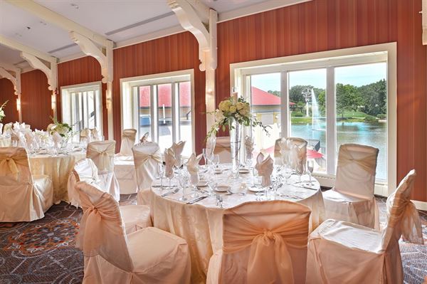 Sheraton Westport Chalet Hotel St. Louis