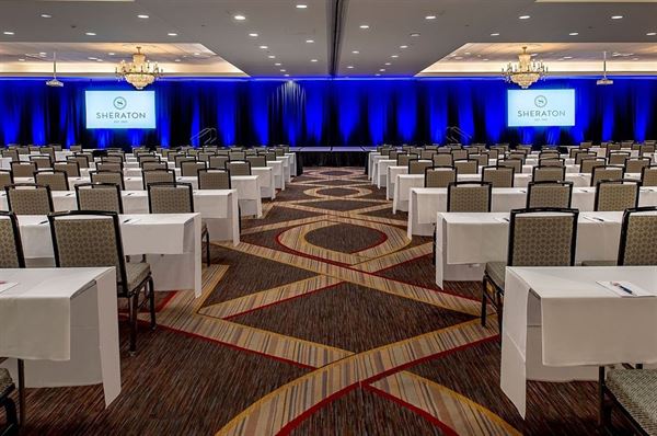 Sheraton Westport Chalet Hotel St. Louis