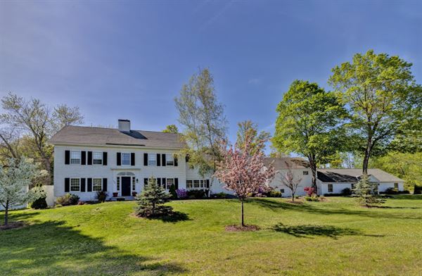 King Hill Inn & Kitchen