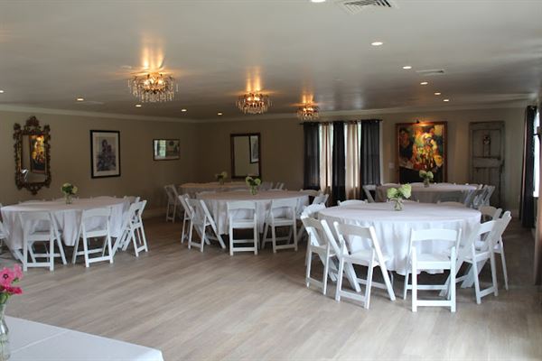 King Hill Inn & Kitchen