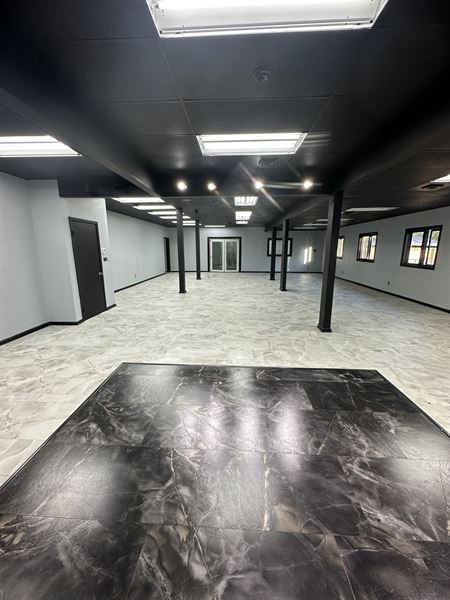 The Intimate Space Indy