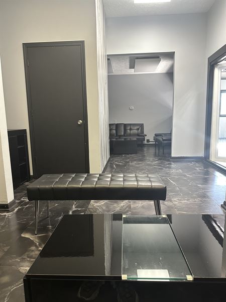 The Intimate Space Indy