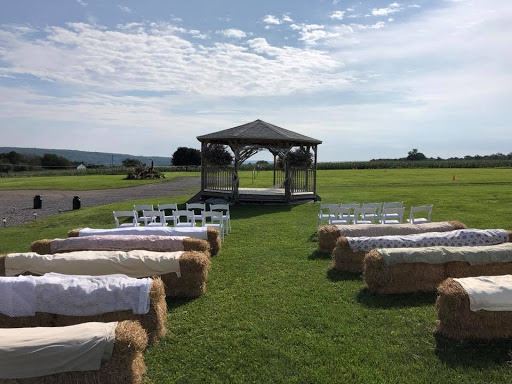 Double M Schuster Barn