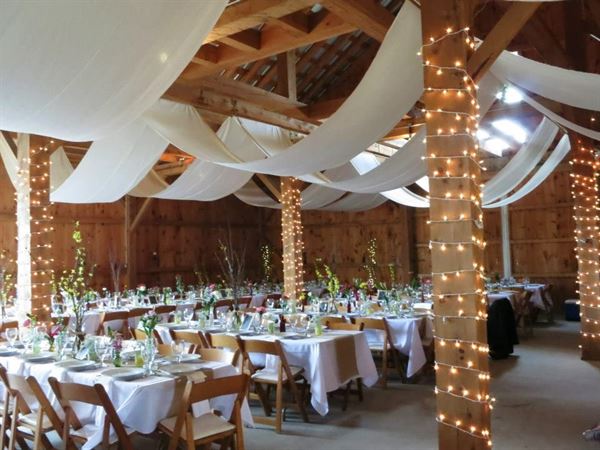 The Amish Barn at Edge