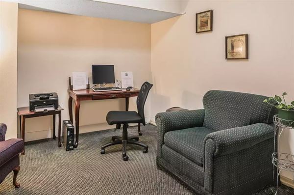 Quality Inn & Suites Albany Airport