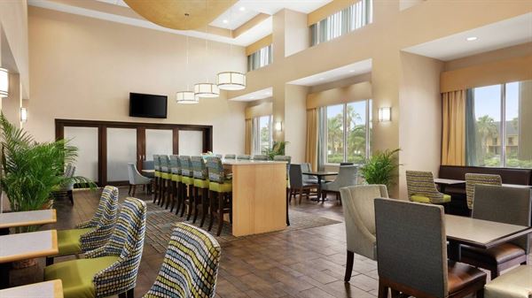 Hampton Inn & Suites Brunswick