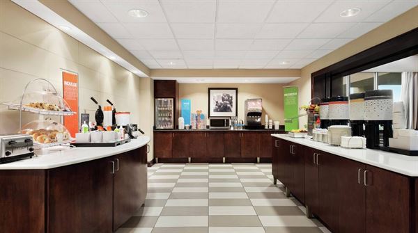 Hampton Inn & Suites Brunswick