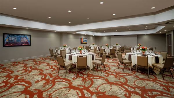 Embassy Suites Nashville - at Vanderbilt