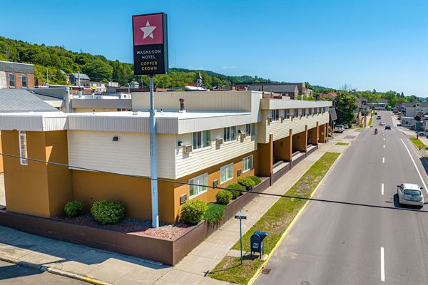 Magnuson Hotel Copper Crown