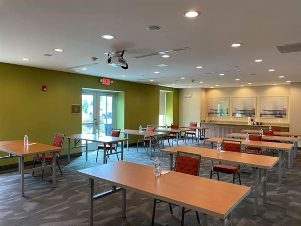 Home2 Suites by Hilton Williamsville Buffalo Airport