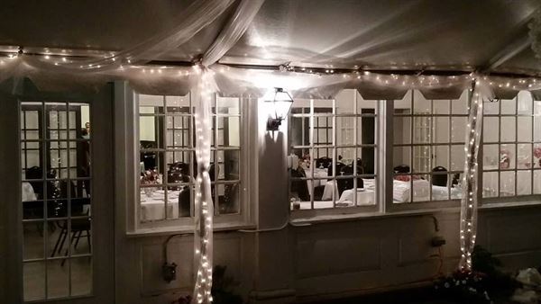 Aurora Inn Hotel & Event Center