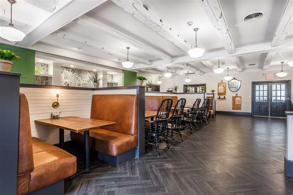 Aurora Inn Hotel & Event Center