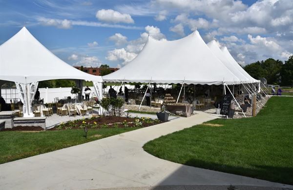 Aurora Inn Hotel & Event Center