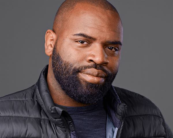 Mark Denney Headshot Photographer