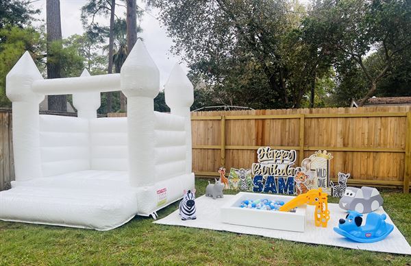 Kidz and Play Soft Play, Bounce Houses and Party Rental