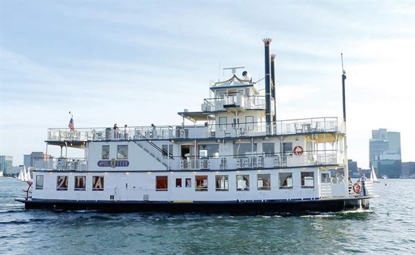 BOSTON YACHT CHARTERS