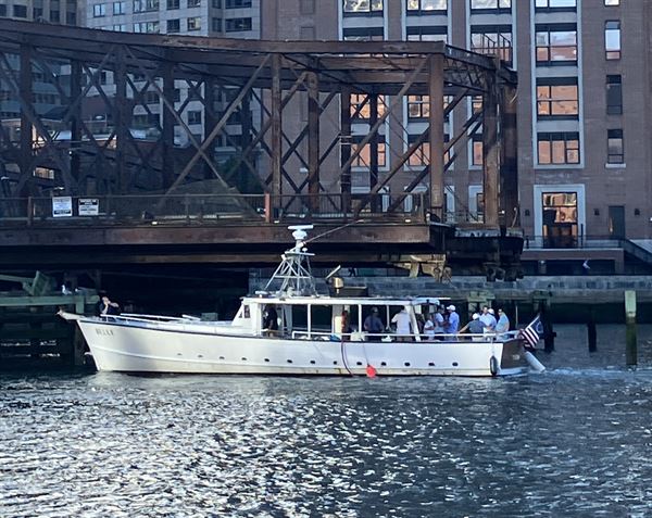 BOSTON YACHT CHARTERS