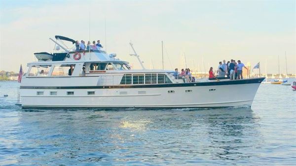 BOSTON YACHT CHARTERS
