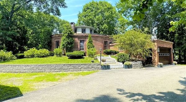 The Dungeon at La Maison O