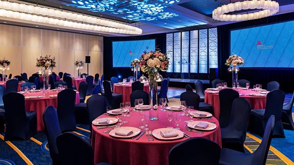 Montreal Airport Marriott In-Terminal Hotel