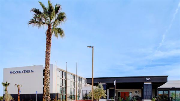 DoubleTree by Hilton Palmdale