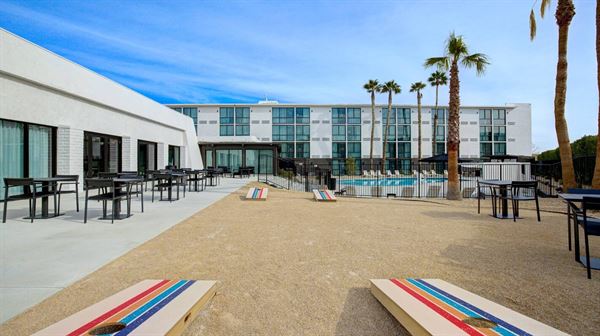 DoubleTree by Hilton Palmdale